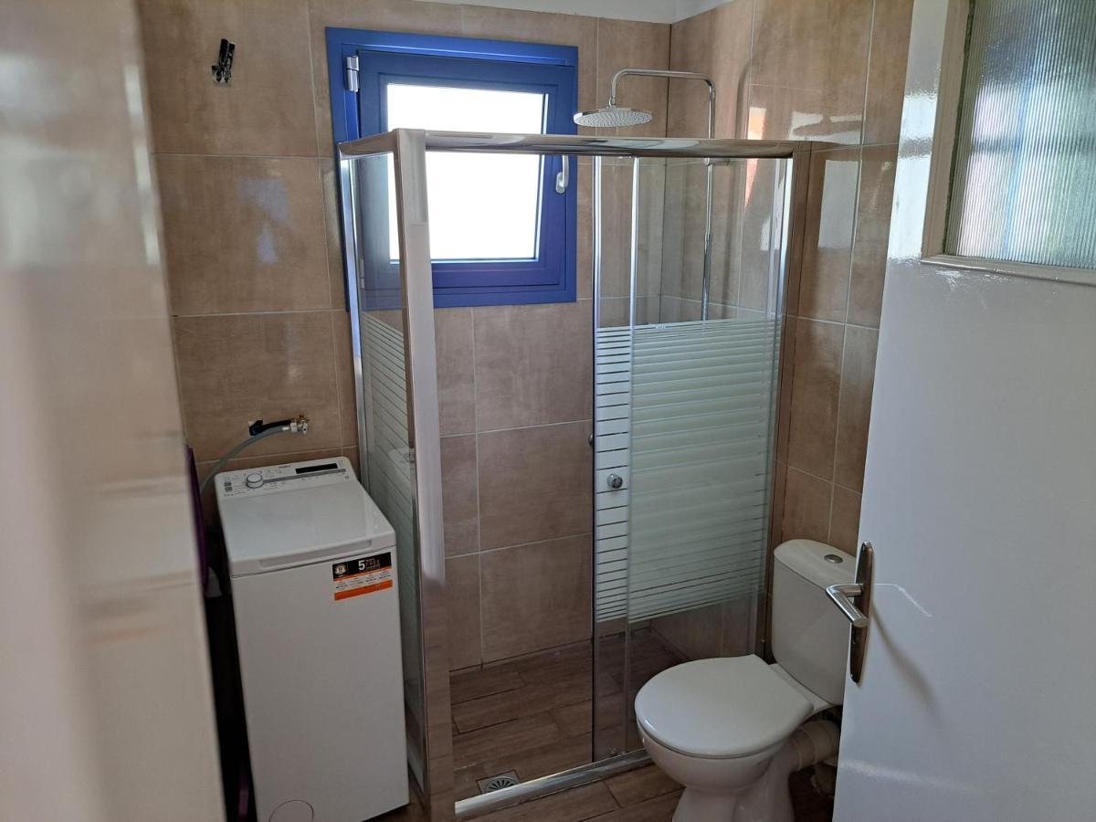 Blue Moon Apartment Agia Efimia Екстериор снимка